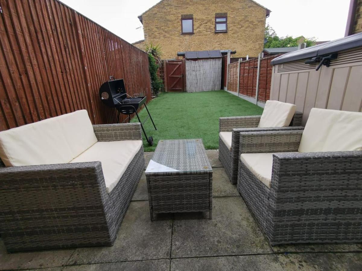 Suburban 2-Bed, Entire Home, Free Parking, Maidstone, Kent Uk Boxley Exterior photo